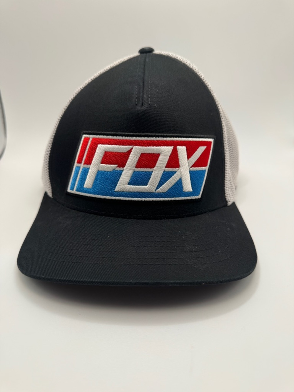 Fox Racing Flexfit Trucker Hat Black White Mesh Red Blue Patch Logo Size M